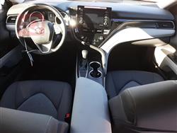 تۆیۆتا کامری